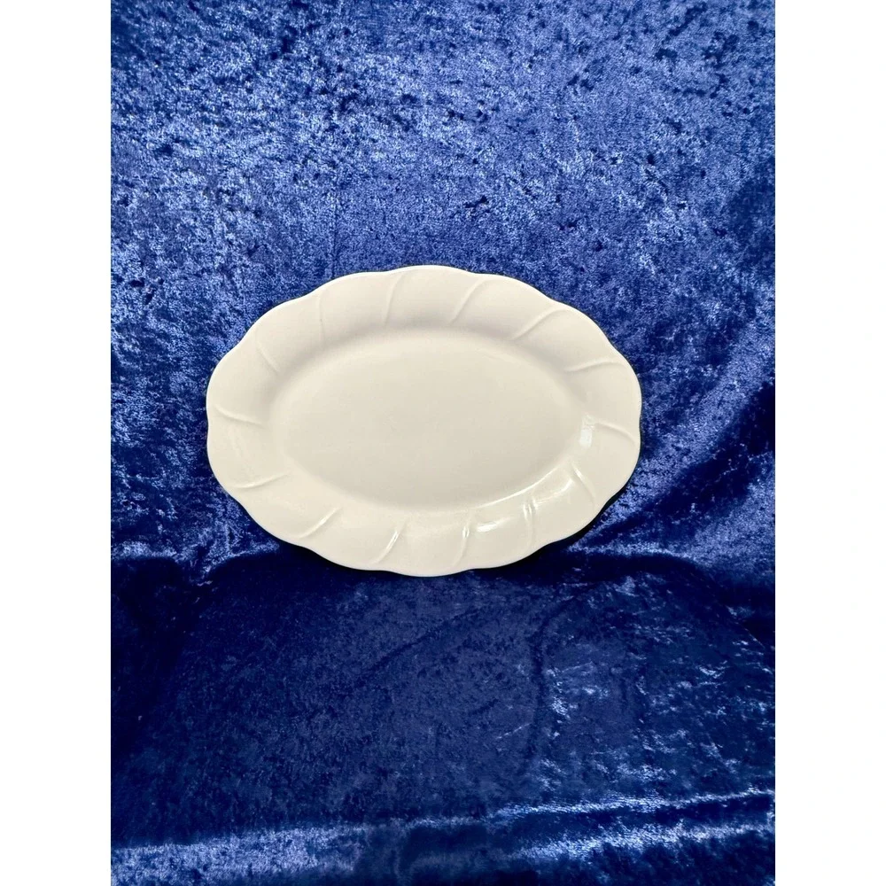 Vintage Pfaltzgraff Stratus White Oval Serving Platter Embossed USA Stoneware